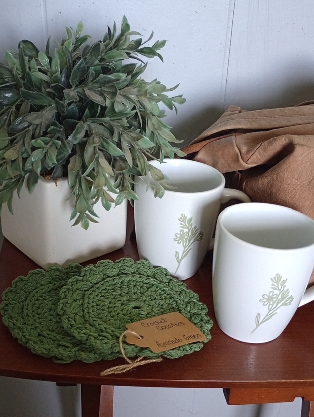 NWT 12 Oz Farmhouse Style Ceramic Mug w/ Crochet Coasters  - Set Of 2